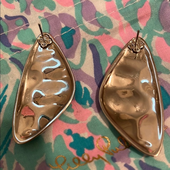 Kendra Scott Silver post Earrings - Picture 2 of 2